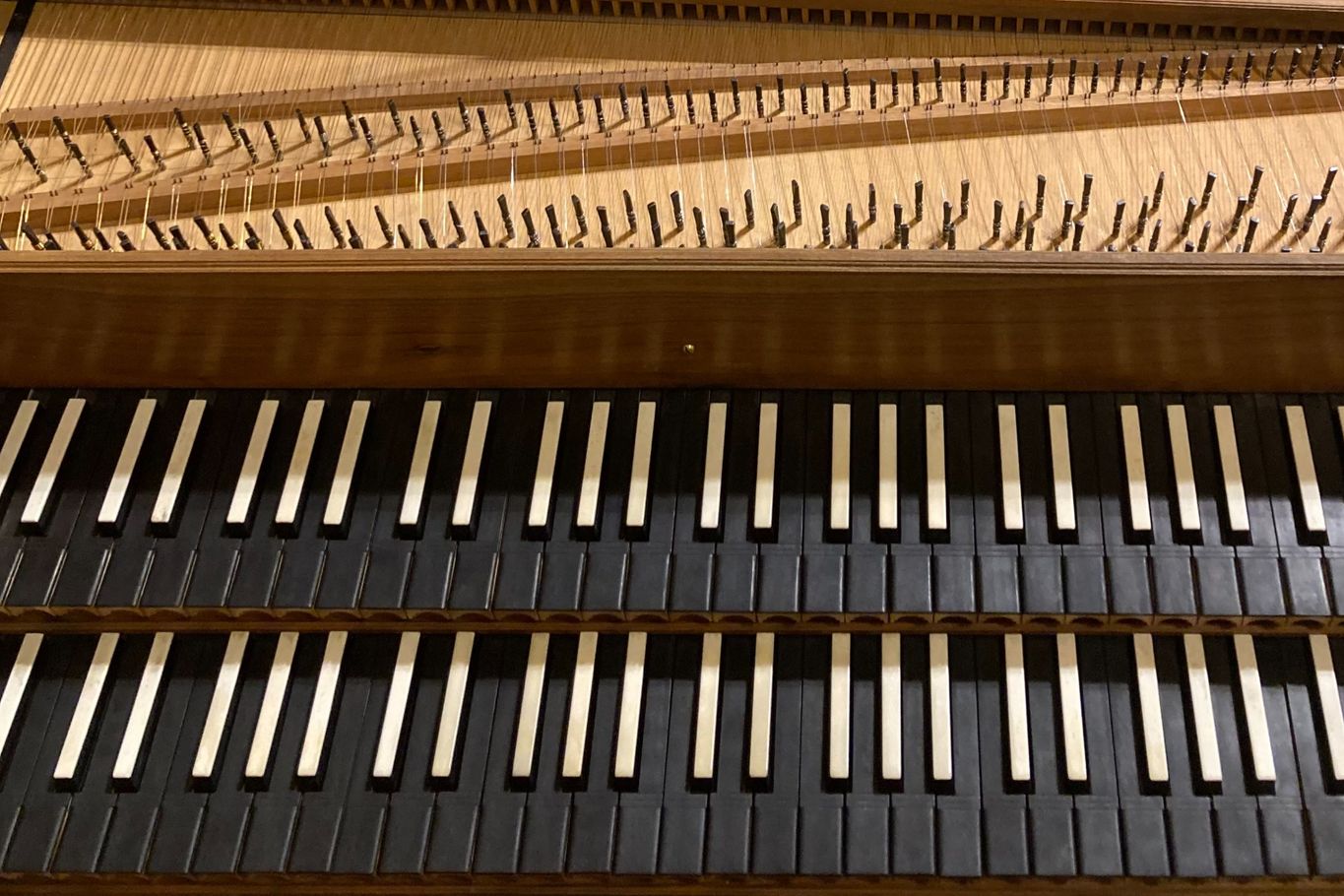 entretien reparation harmonisation clavecin 33 24 